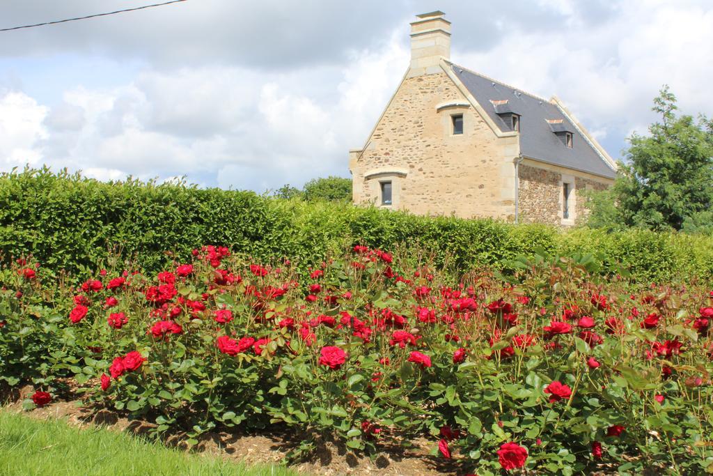 B&B Manoir Du Clos Clin Pleurtuit Bagian luar foto